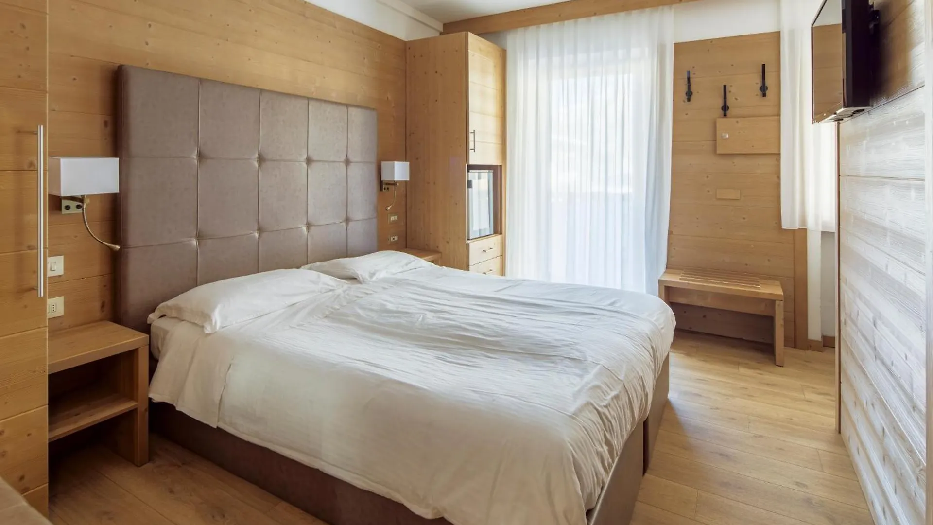 Barisetti Sport Hotel 코르티나 담페조