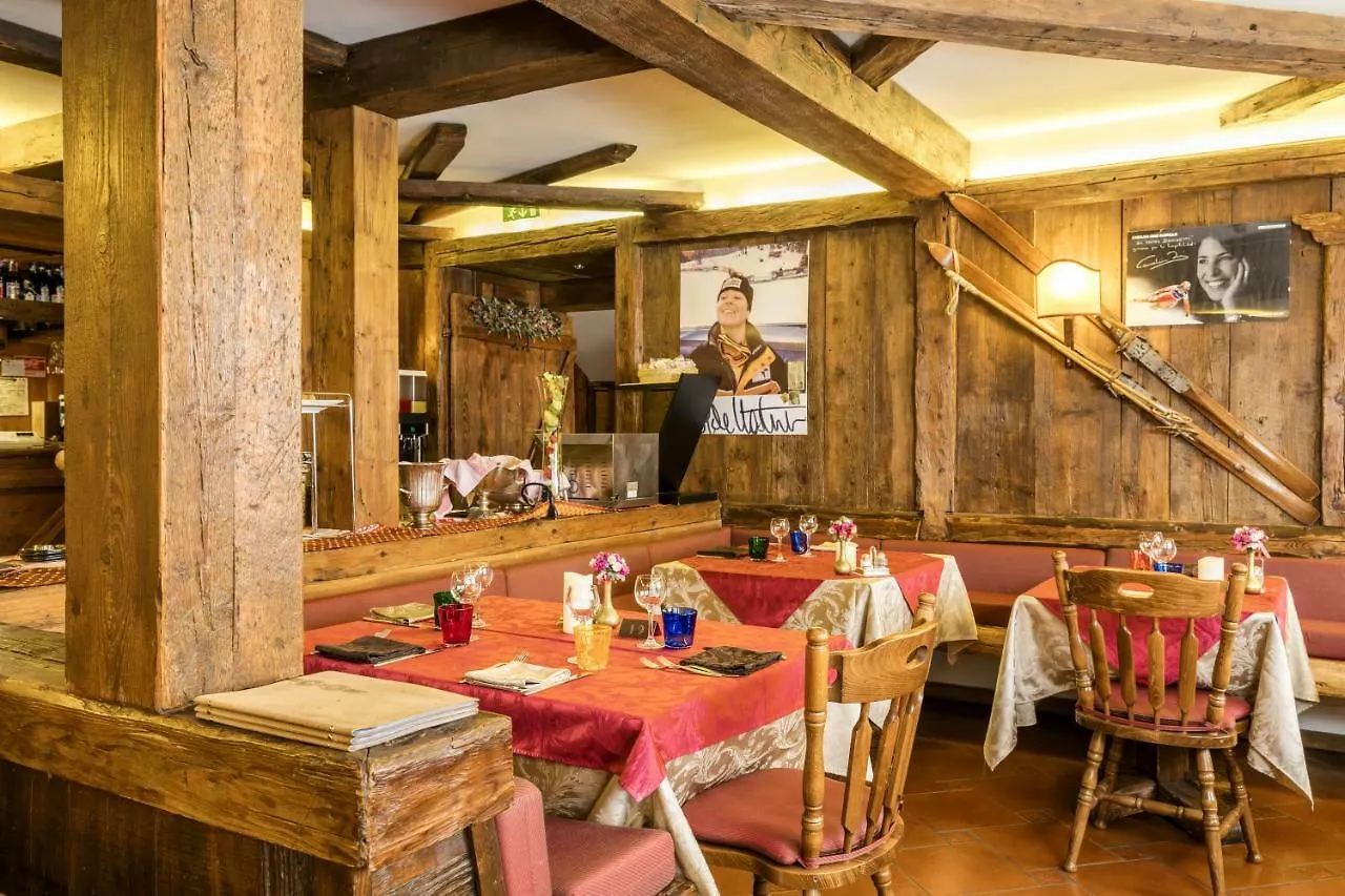 Barisetti Sport Hotel Cortina dʼAmpezzo 3*,